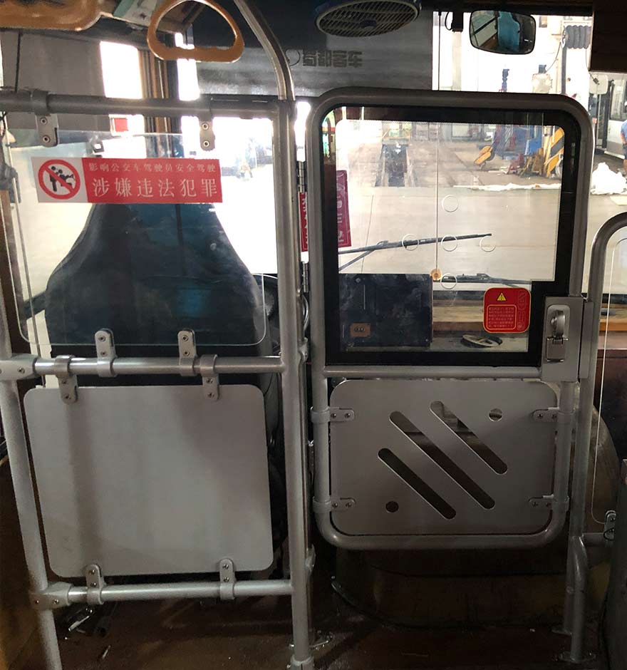 前置車型駕駛區隔離設施（加裝）